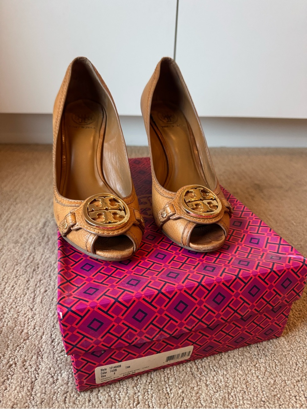 Tory Burch Tan Leather Peep-Toe Pumps with Gold Logo